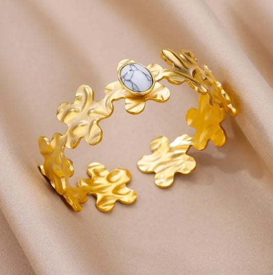 Inspiration Bloom Bangle